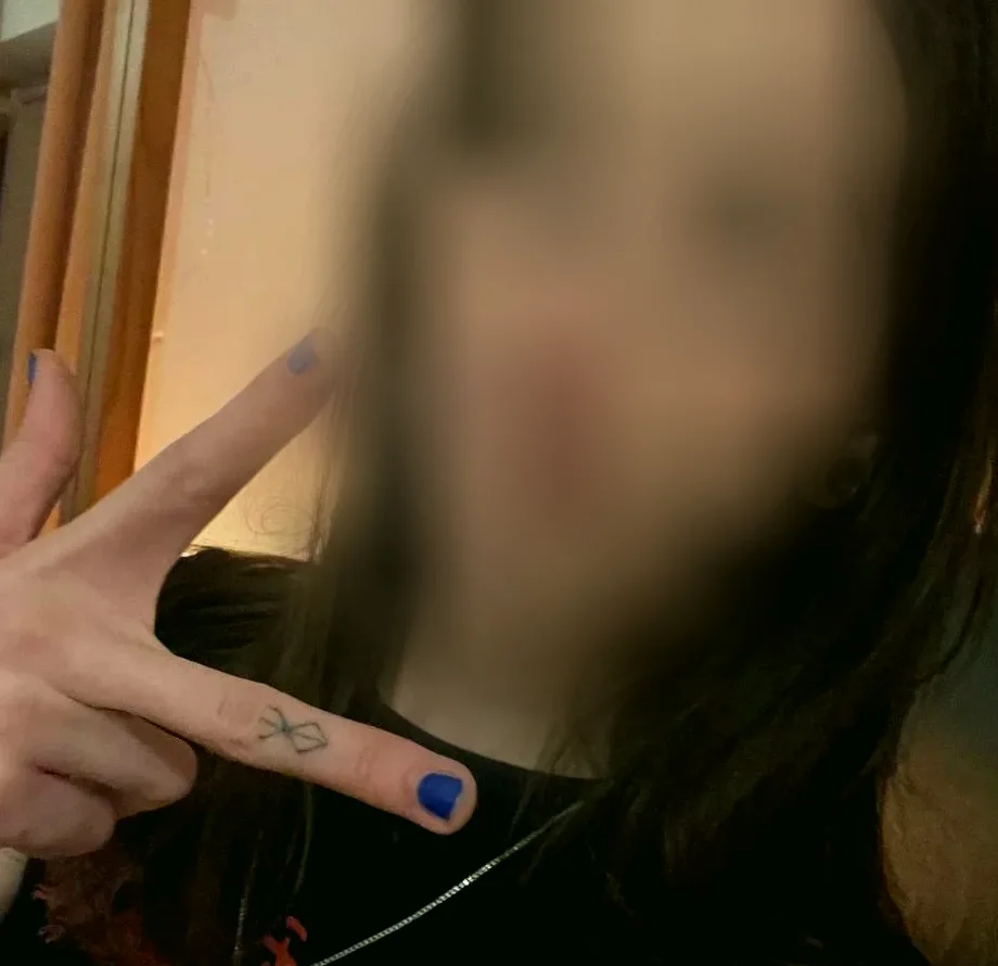 Amanda, 21
