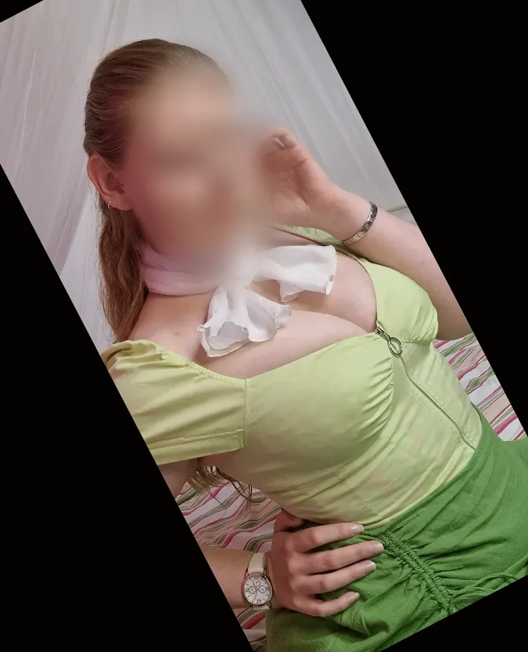 Amina, 20