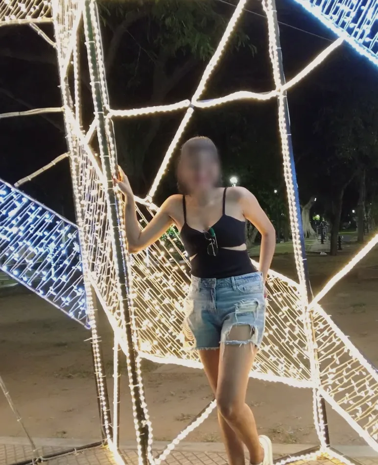 Emma, 34