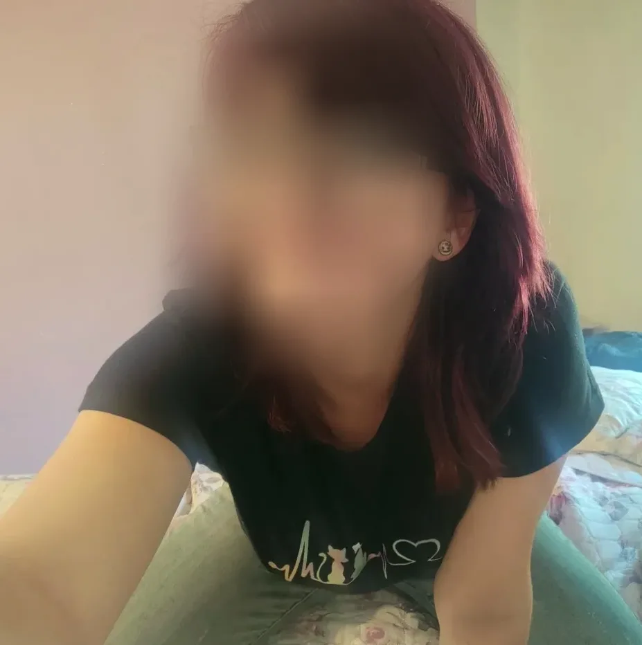 Sofia, 21