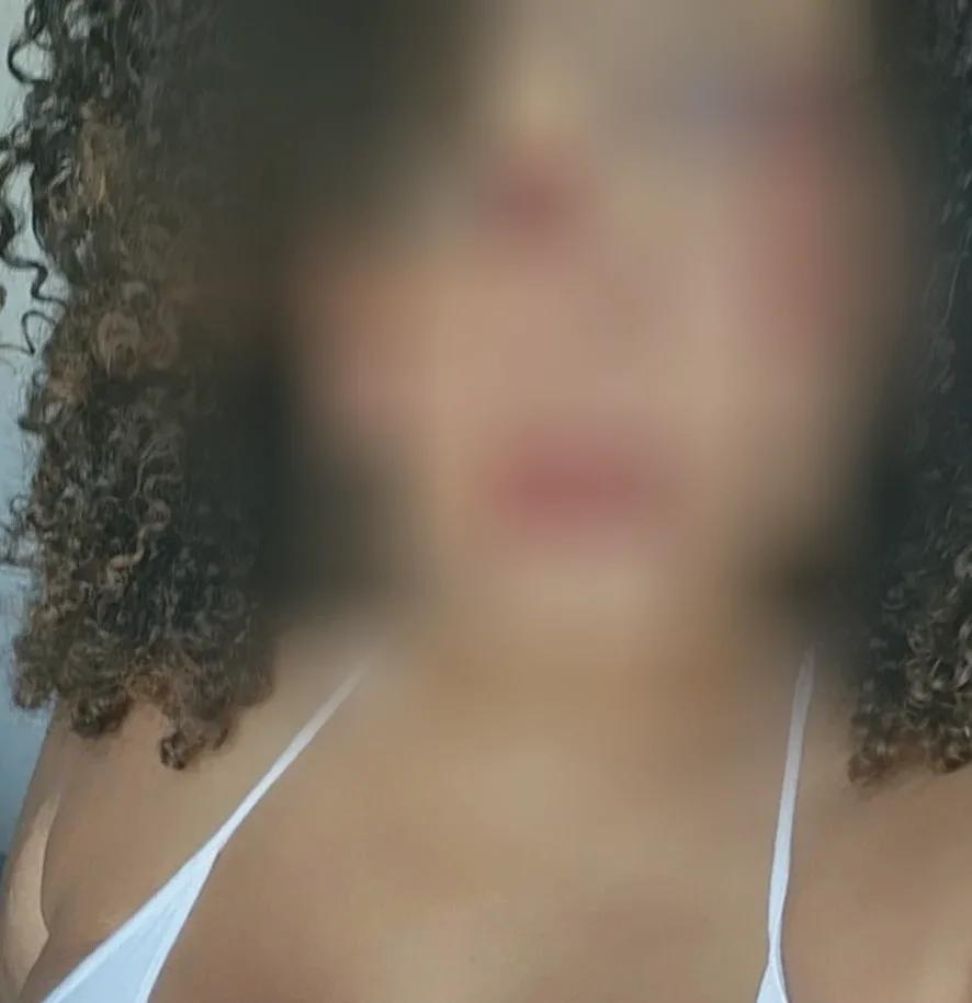 Susanna, 33